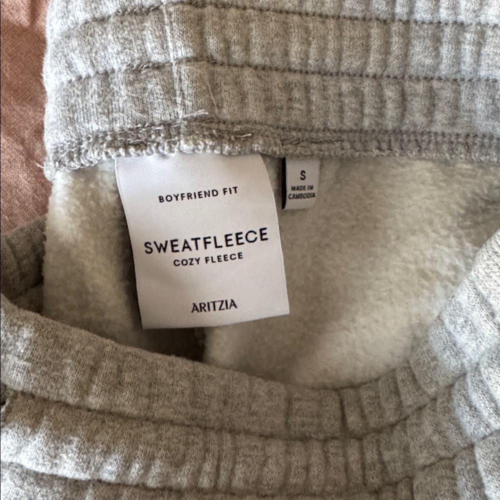 Aritzia Boyfriend Fit Sweatpants - Picture 2 of 2